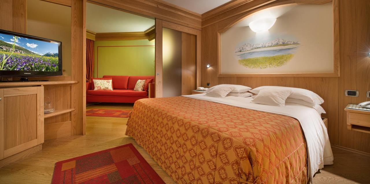 Hotel Baita Montana Livigno Extérieur photo