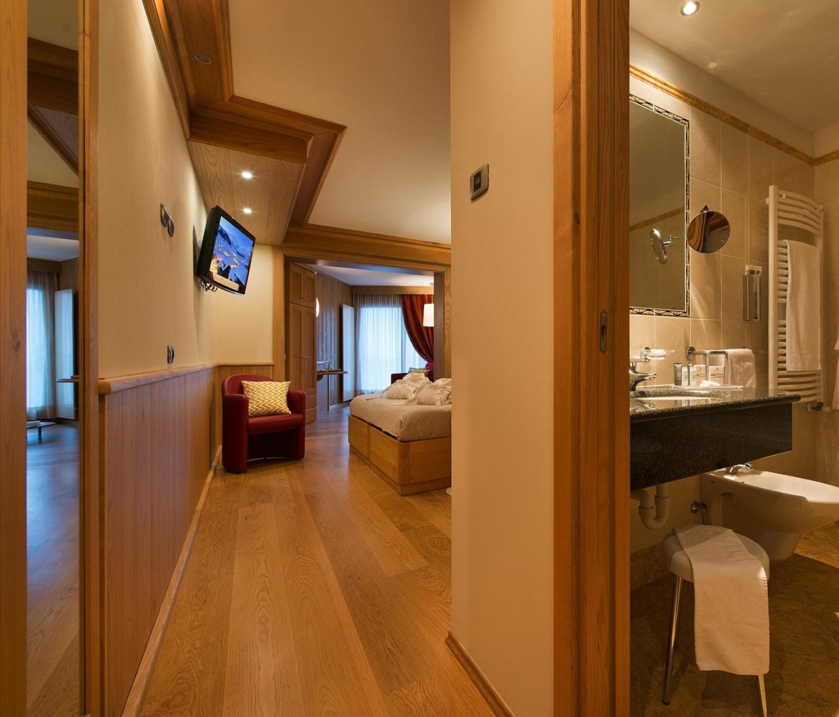 Hotel Baita Montana Livigno Extérieur photo