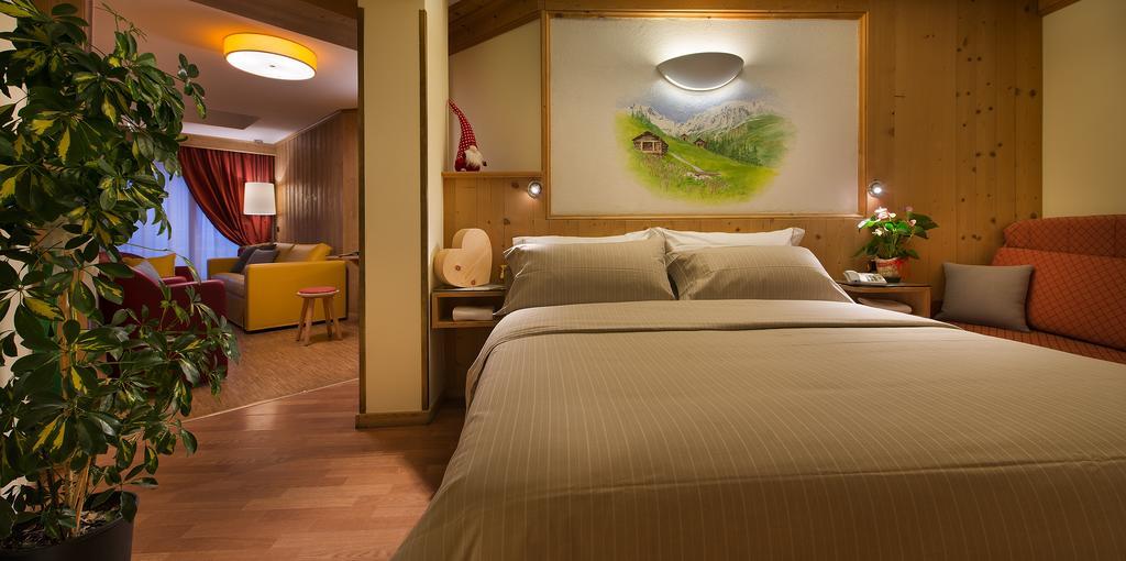 Hotel Baita Montana Livigno Extérieur photo